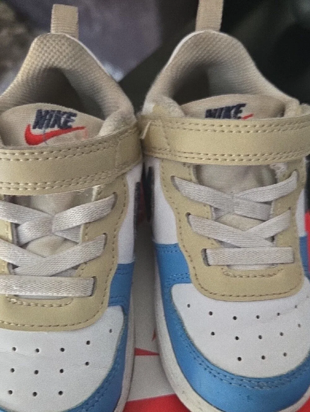 Nike Kids White Blue Navy Red Low-Top Court Sneaker